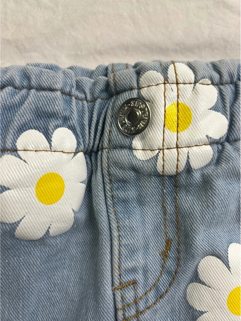 SHEIN Girls 5Y Daisy Print Denim Skirt Blue Elastic Waist Cotton Blend